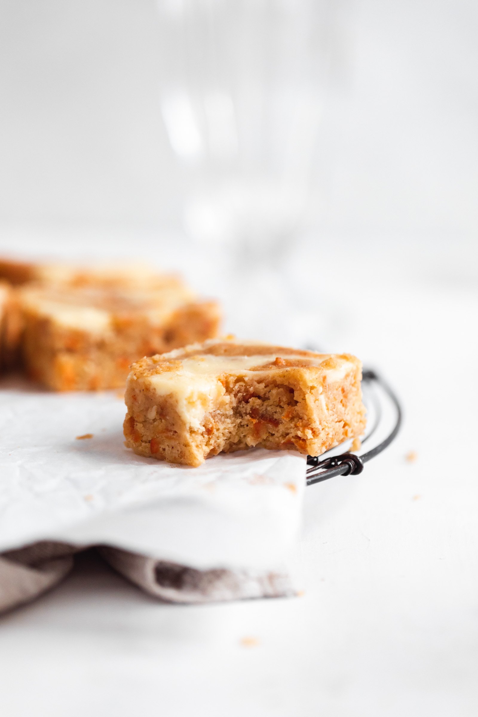 Carrot Cake Cheesecake Bars